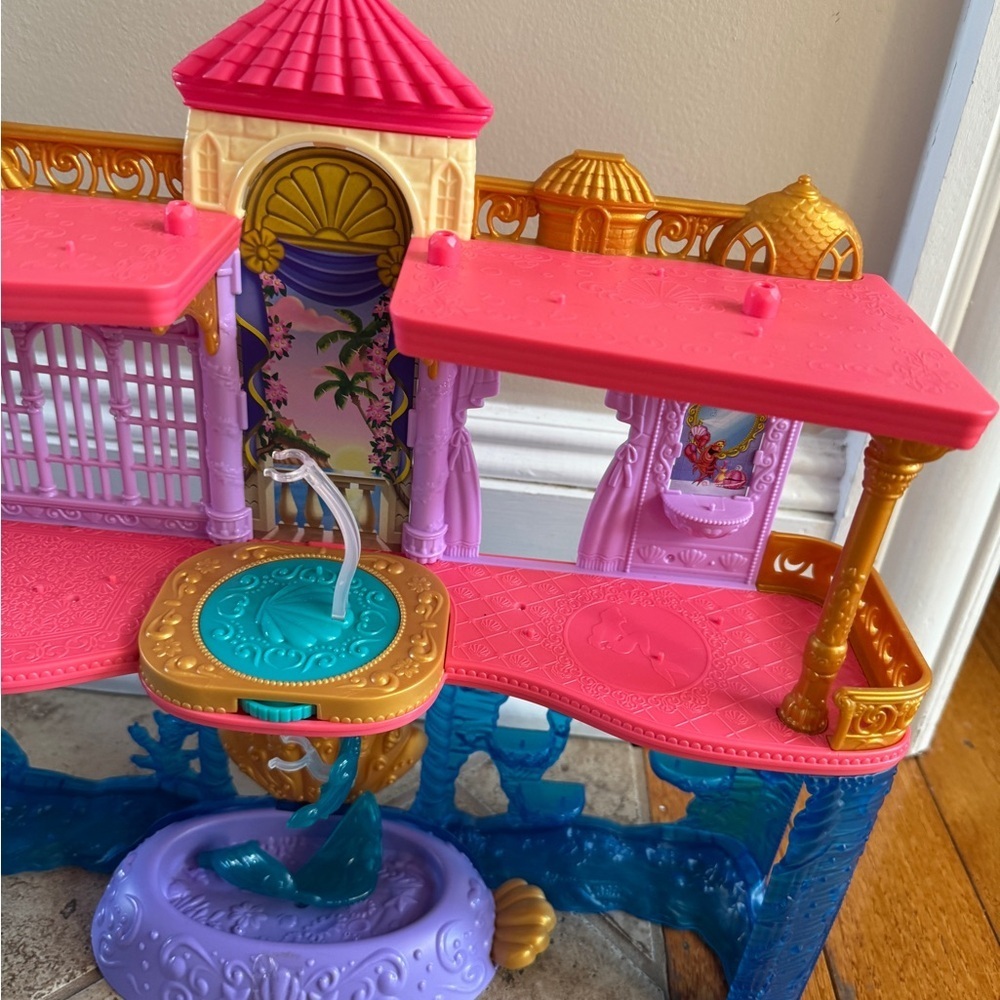 Disney Princess Toys Ariel’s Castle Pink and Blue Mermaid Castle Playset Girls - Picture 3 of 6